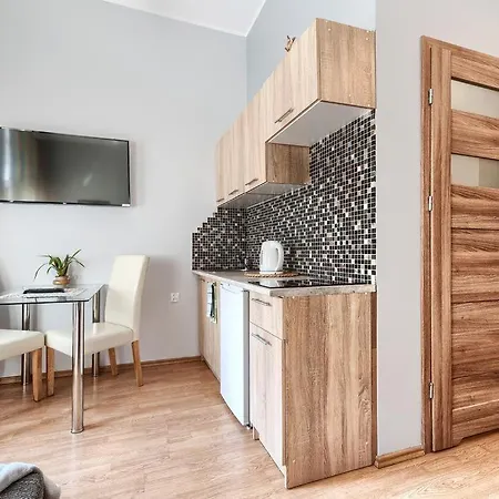 Apartament R3 *
